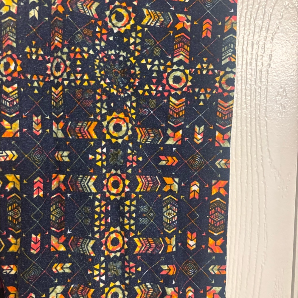 Colorful Patterned Leggings Set - Picture 6 of 14
